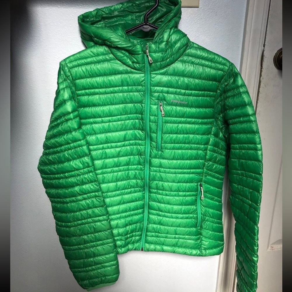 Patagonia ultralight down hoody
